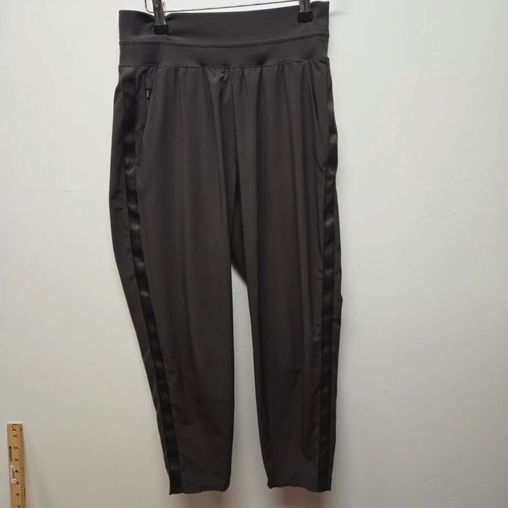 Athleta cropped Joggers Pants sz 4 Small Brown w Pockets